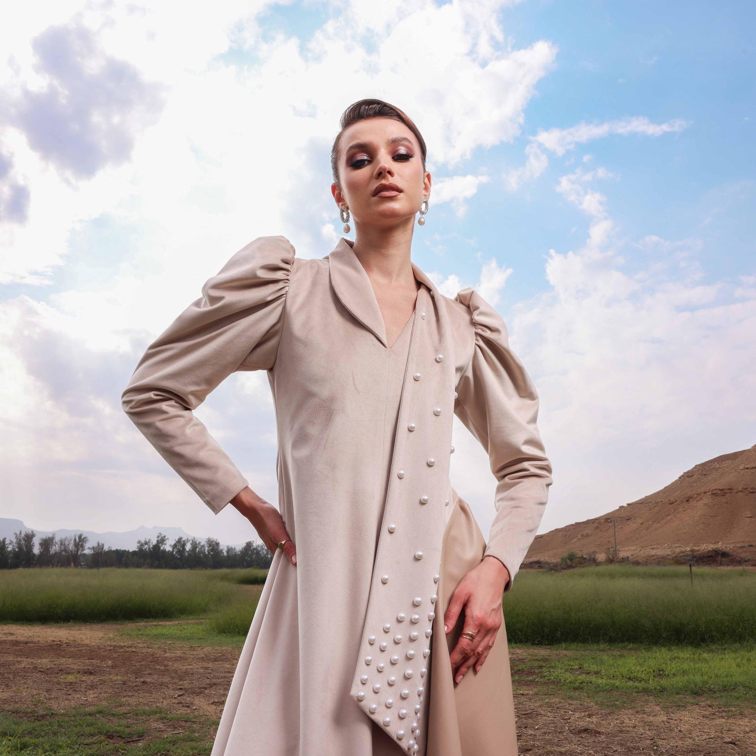 BEIGE DRESS